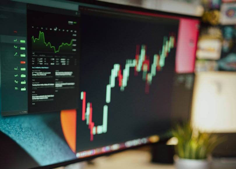 Digital timeline price chart for metal commodities